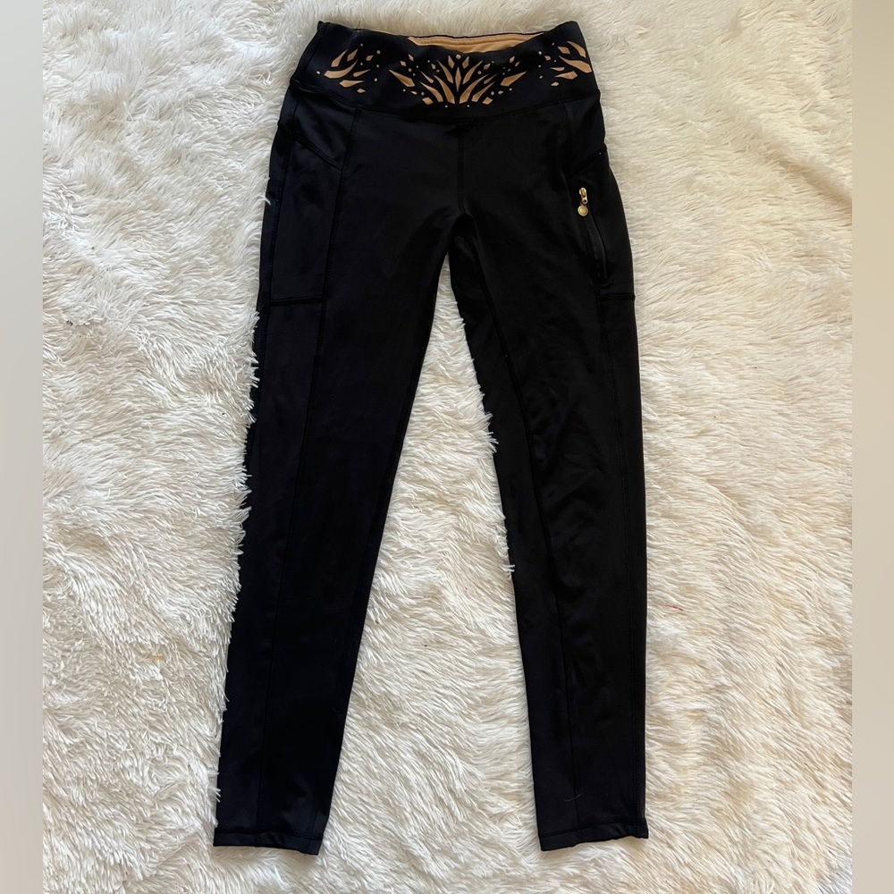 Cutout Workout leggings with pocket